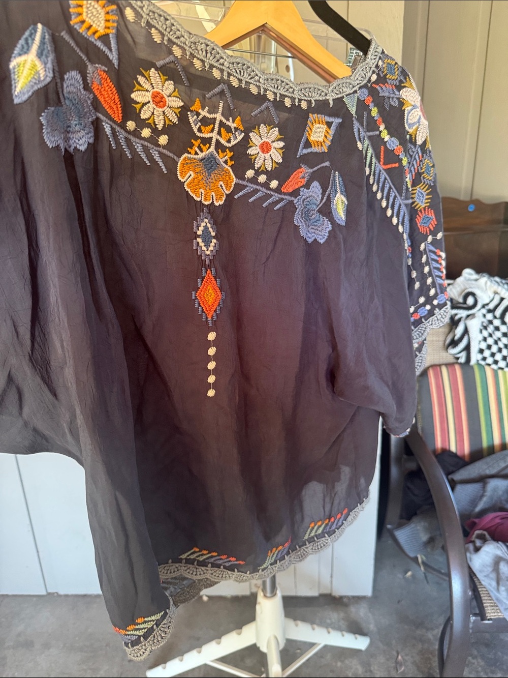 Johnny Was Navy Embroidered Boho Scoop-Neck Tunic - Picture 4 of 5